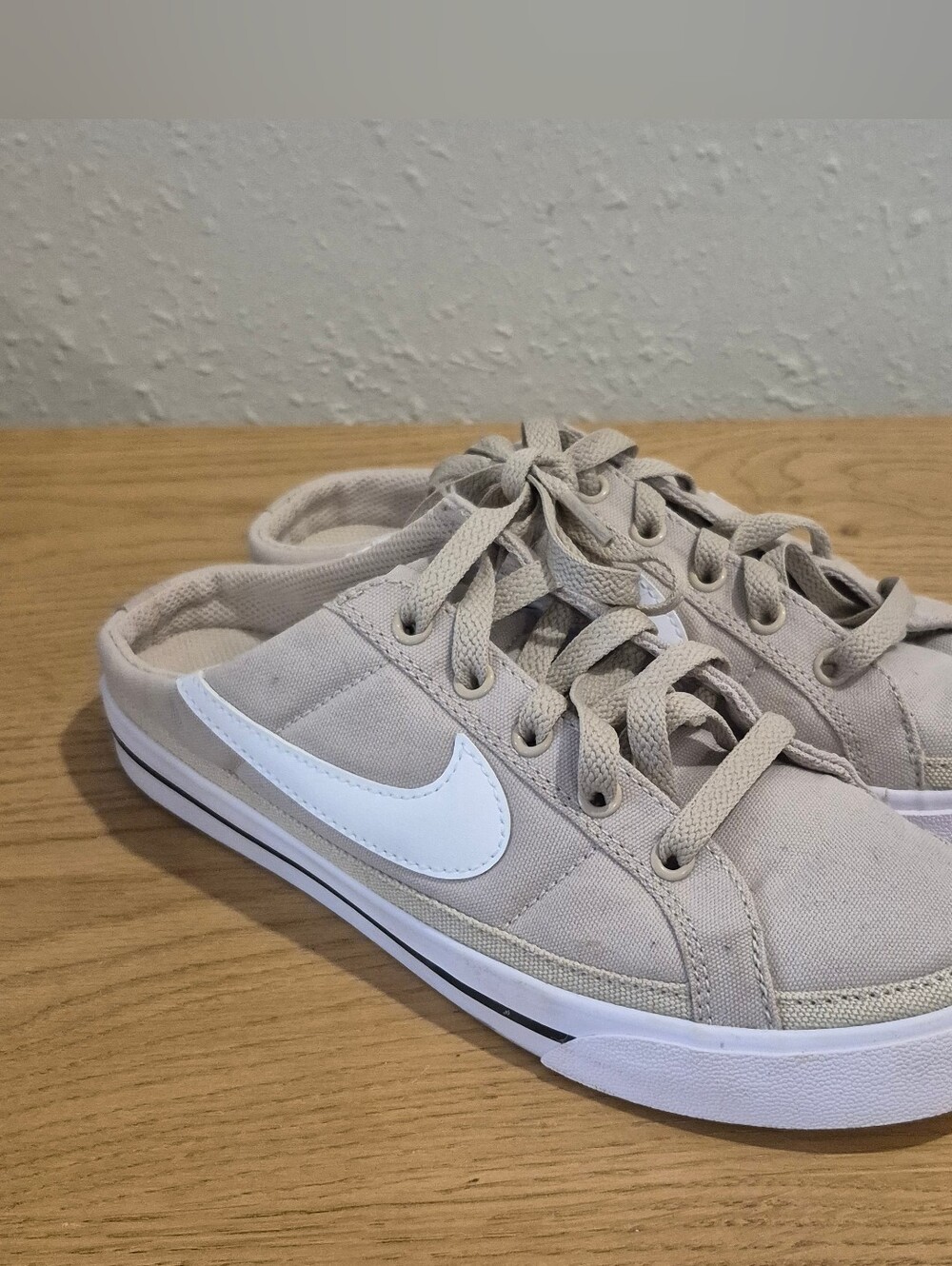 Nike Court Legacy Slip On Mule Sneakers Cream Tan Size 6.5 DB3970-201